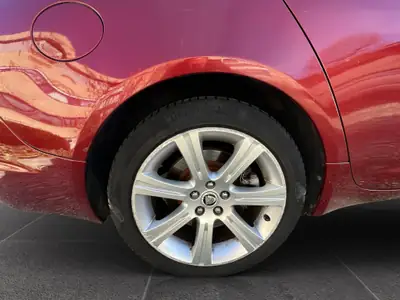 Jaguar XF 3.0 Greenwich Luxury — Berline élégante, moteur puissant, expertise 2026 — Miniature 17