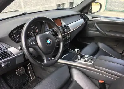 BMW X5 xDrive 30i — SUV premium 2008, Pack M et carnet complet — Miniatur 10
