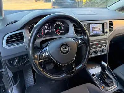 VW Golf Sportsvan 1.4 TSI Comfortline — Monospace polyvalent, équipé et économe — tableau de bord