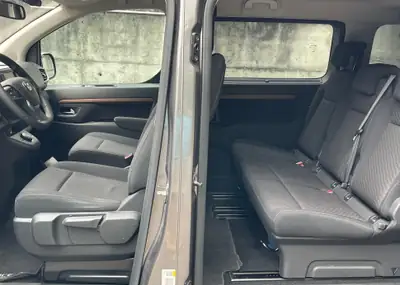 Toyota Proace Verso 2.0 D-4D Family Medium — Monospace diesel automatique, 113'000 km — detail