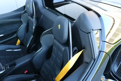 Ferrari 296 GTS Spider 2025 — Hybride rechargeable 830 ch, livrée neuve en Suisse — Thumbnail 9