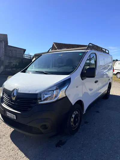 Renault Trafic 1.6 dCi 95 — Utilitaire fiable, entretien réduit, sans sinistre — interni