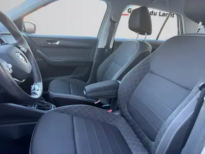 Skoda Fabia 1.0 TSI Ambition DSG — Citadine fiable, garantie 12 mois, historique sans sinistre — Miniature 9