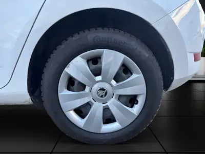 Skoda Fabia 1.0 TSI Ambition DSG — Citadine fiable, garantie 12 mois, historique sans sinistre — Miniature 25