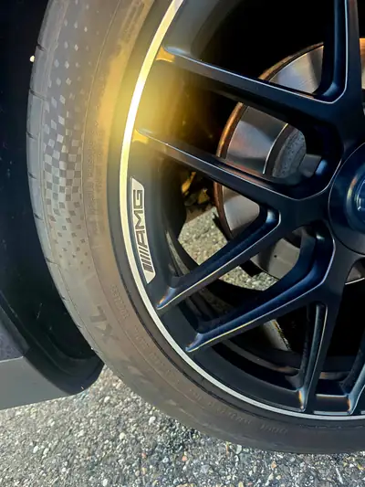 Mercedes-Benz GLE 53 AMG Coupé — Performance 435 ch et design sportif affirmé — Miniature 9