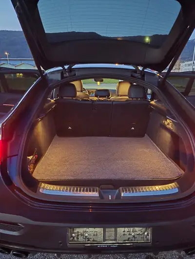 Mercedes-Benz GLE 53 AMG Coupé — Performance 435 ch et design sportif affirmé — Miniature 8