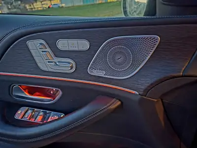 Mercedes-Benz GLE 53 AMG Coupé — Performance 435 ch et design sportif affirmé — Miniature 10