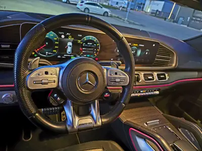 Mercedes-Benz GLE 53 AMG Coupé — Performance 435 ch et design sportif affirmé — Miniature 12