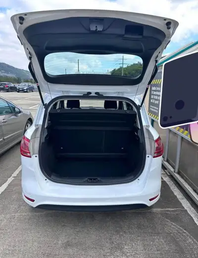 Ford B-Max 1.0 SCTi Trend — Monospace compact polyvalent, 114 000 km — Innenraum
