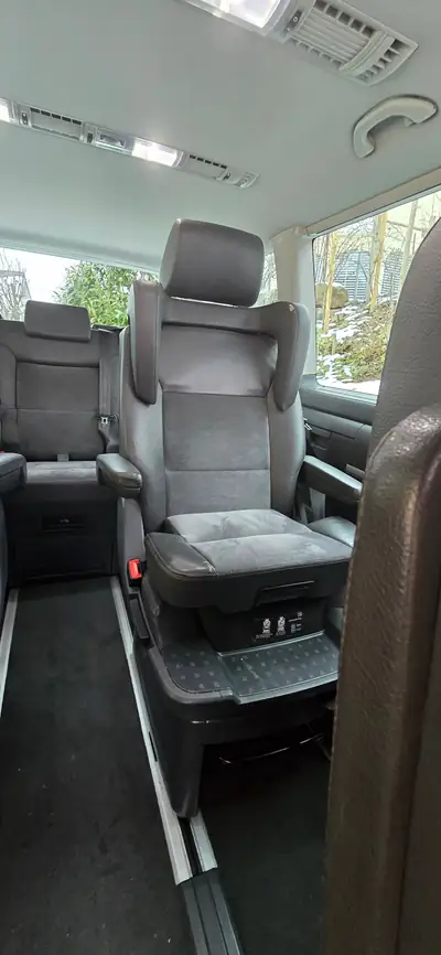 VW T5 Multivan 2.0 BiTDI 4Motion — Monospace 7 places robuste avec moteur neuf — Thumbnail 8