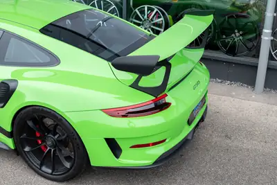 Porsche 911 GT3 RS — Le coupé sport ultime aux performances d'exception — Thumbnail 7