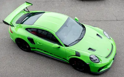 Porsche 911 GT3 RS — Le coupé sport ultime aux performances d'exception — Thumbnail 11