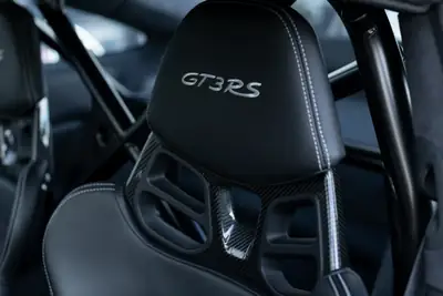 Porsche 911 GT3 RS — Le coupé sport ultime aux performances d'exception — Thumbnail 18