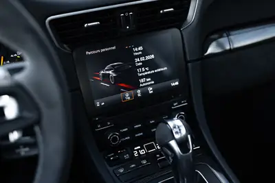 Porsche 911 GT3 RS — Le coupé sport ultime aux performances d'exception — Thumbnail 25