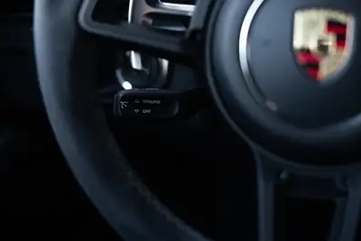 Porsche 911 GT3 RS — Le coupé sport ultime aux performances d'exception — Thumbnail 26
