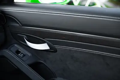 Porsche 911 GT3 RS — Le coupé sport ultime aux performances d'exception — Thumbnail 28