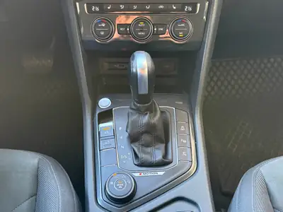 Volkswagen Tiguan 2.0 TSI Highline 4Motion — SUV polyvalent, traction intégrale et 148 000 km — Miniature 17