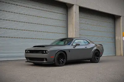 Dodge Challenger Demon 170 — Muscle-car ultime 1025 ch, roues carbone d'usine, faible kilométrage — vue extérieure
