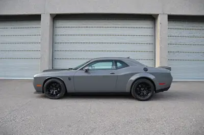 Dodge Challenger Demon 170 — Muscle-car ultime 1025 ch, roues carbone d'usine, faible kilométrage — arrière