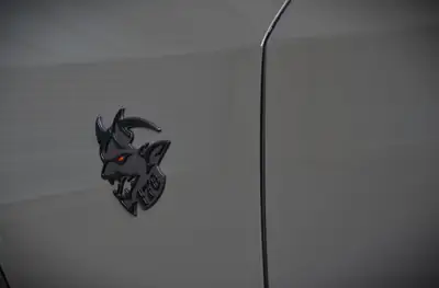 Dodge Challenger Demon 170 — Muscle-car ultime 1025 ch, roues carbone d'usine, faible kilométrage — Miniature 10