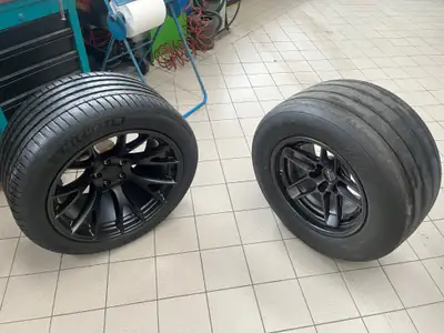 Dodge Challenger Demon 170 — Muscle-car ultime 1025 ch, roues carbone d'usine, faible kilométrage — Miniature 16