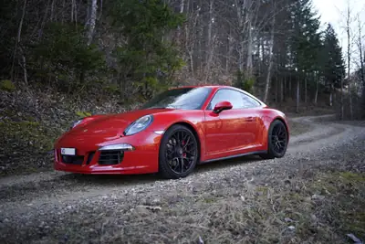 Porsche 911 Carrera 4 GTS PDK — Coupé sportif légendaire, 114'000 km, certification Porsche — tableau de bord