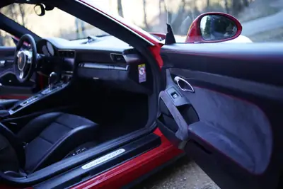 Porsche 911 Carrera 4 GTS PDK — Coupé sportif légendaire, 114'000 km, certification Porsche — Miniature 11