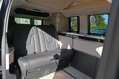 Mercedes-Benz Marco Polo 250 d 4MATIC — Camping-car premium, garantie constructeur jusqu'à 2028 — Thumbnail 12