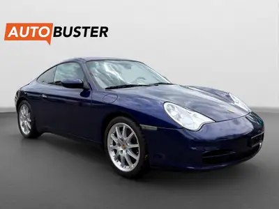 Porsche 911 Carrera 4 2004 — Coupé sportif mythique, 320 ch et 8 pneus — Miniature 7