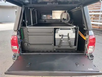 Toyota HiLux 2.4 D-4D 4x4 Comfort — Pick-up robuste, 3339 km, finitions premium — Miniature 15