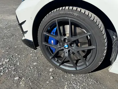 BMW M135i xDrive M Sport — Berline haute performance, full options M-Performance — Miniature 16