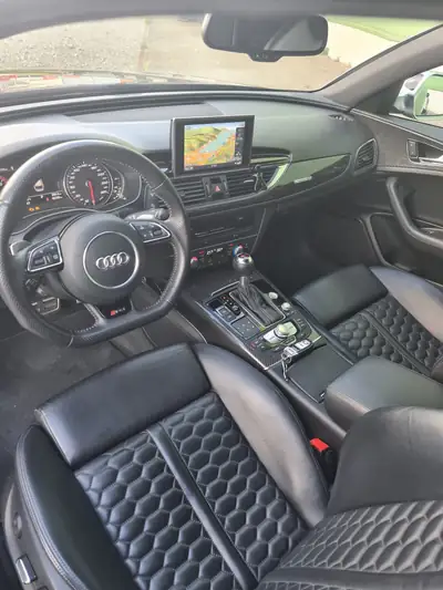 Audi RS6 Avant — Berline de prestige 560 ch, très bas kilométrage — Thumbnail 11