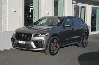 Jaguar F-PACE SVR P550 — Performance V8 550 ch, AWD, finition premium — exterior view