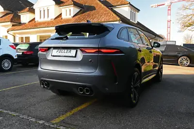 Jaguar F-PACE SVR P550 — Performance V8 550 ch, AWD, finition premium — Thumbnail 8
