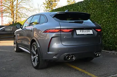 Jaguar F-PACE SVR P550 — Performance V8 550 ch, AWD, finition premium — Thumbnail 7