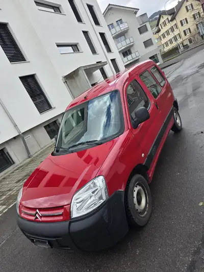 Citroën Berlingo 1.6 HDi 75 ch — Utilitaire compact diesel, sans accident — vue extérieure