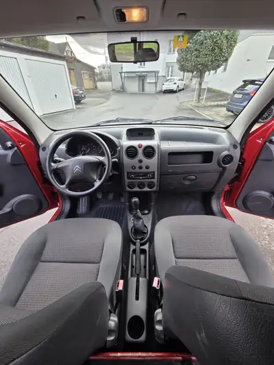 Citroën Berlingo 1.6 HDi 75 ch — Utilitaire compact diesel, sans accident — détail