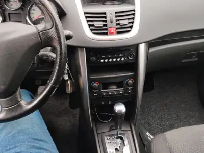 Peugeot 207 1.6 16V Sport Automatic — Citadine fiable, boîte auto, sans sinistre — Thumbnail 12
