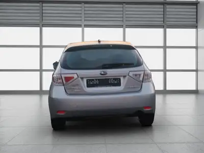 Subaru Impreza 2.0R Limited S — Berline polyvalente AWD, entretien récent — Armaturenbrett