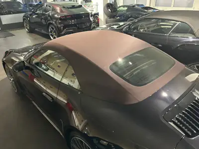 Porsche 911 Carrera 4S Cabriolet — Roadster sportif ultime, 450 ch et équipement premium — Thumbnail 15