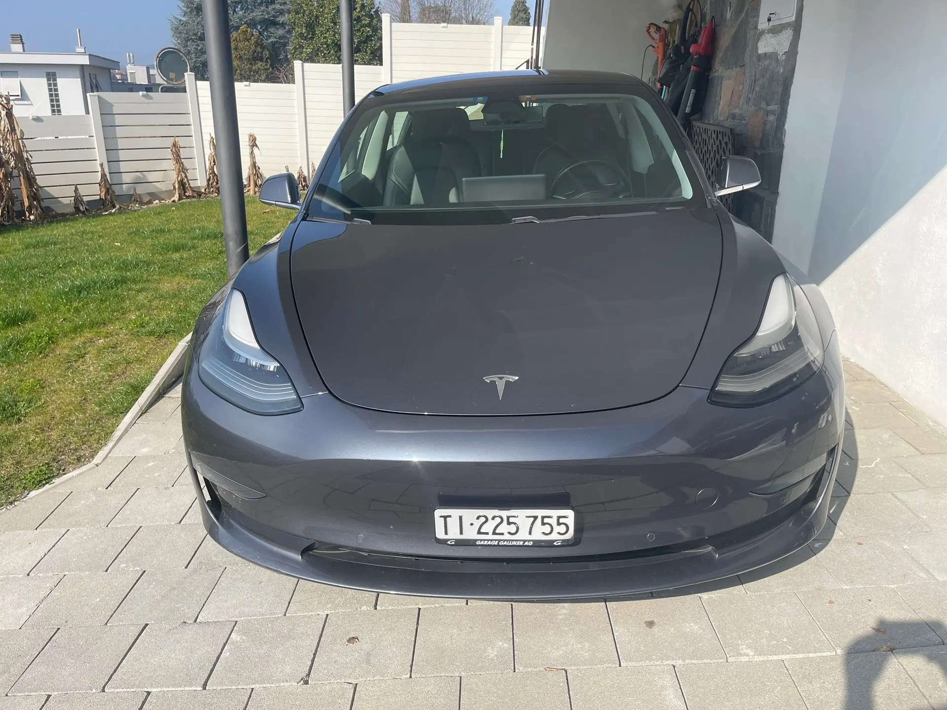 Tesla Model 3 Long Range Dual Motor AWD — Berline électrique haute performance, 110'000 km