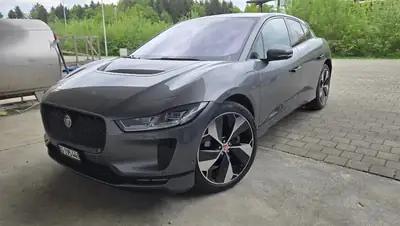 Jaguar I-PACE EV400 SE AWD — Électrique performant, finition premium, 59 500 km — vue extérieure