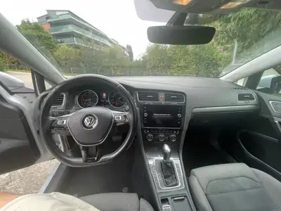 VW Golf Variant 1.6 TDI Comfortline DSG — Break diesel efficace, 99'000 km — arrière