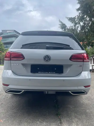 VW Golf Variant 1.6 TDI Comfortline DSG — Break diesel efficace, 99'000 km — tableau de bord