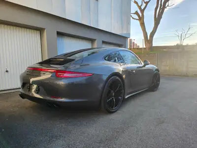 Porsche 911 Carrera 4 GTS — Coupé sportif légendaire, 41 500 km, garantie Porsche Approved — arrière