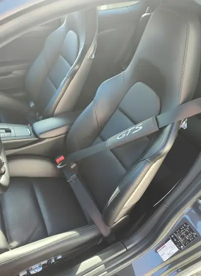 Porsche 911 Carrera 4 GTS — Coupé sportif légendaire, 41 500 km, garantie Porsche Approved — Miniature 12