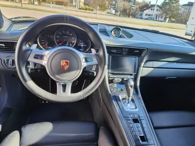 Porsche 911 Carrera 4 GTS — Coupé sportif légendaire, 41 500 km, garantie Porsche Approved — Miniature 11