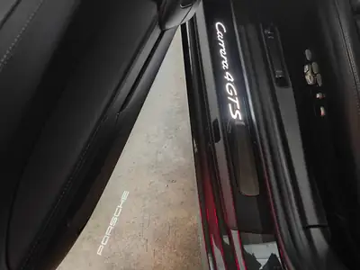 Porsche 911 Carrera 4 GTS — Coupé sportif légendaire, 41 500 km, garantie Porsche Approved — Miniature 14
