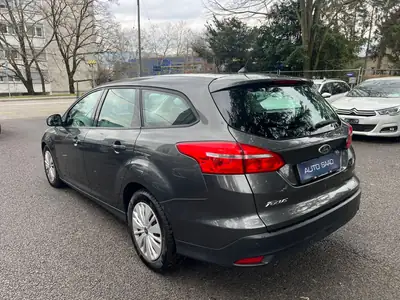 Ford Focus 1.0 SCTi Trend — Break économe, première main, 82 000 km — Heckansicht