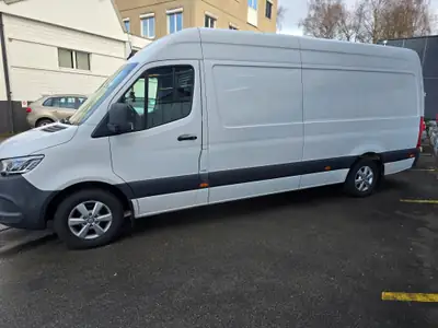 Mercedes-Benz Sprinter 316 CDI Lang — Utilitaire fiable, 149 675 km, équipé NAVI/caméra — Heckansicht